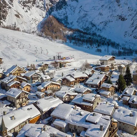 Village Des Oursons C - Happy